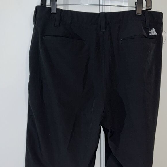 Beautiful men’s  Black lightly worn Adidas Stretch 10” Golf shorts 34” waist - Picture 4 of 5